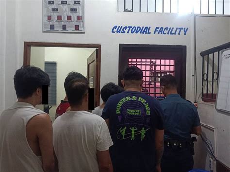 STL employees in Quezon nabbed on fraud charge .